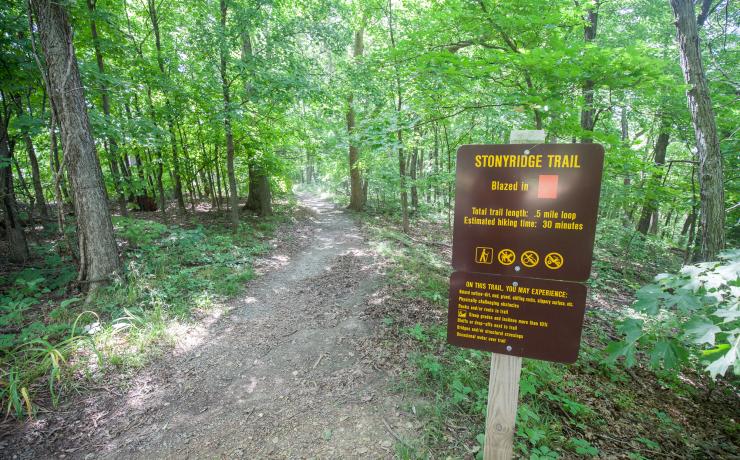 Trail start sign for the Stonyridge Trail