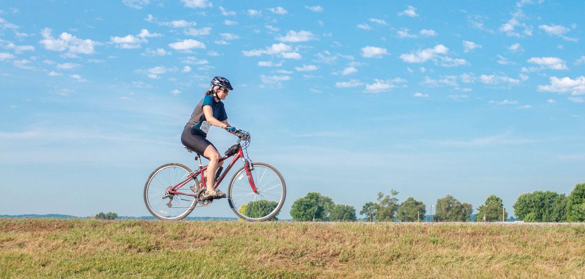 A bicyclist on the Katy Trail